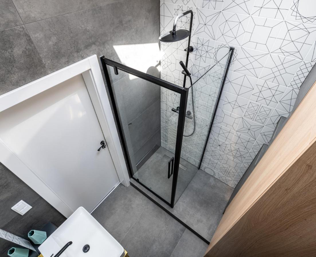 Smart Apartments - Old Town & Main Train Station - By Upstairs Красков Екстериор снимка