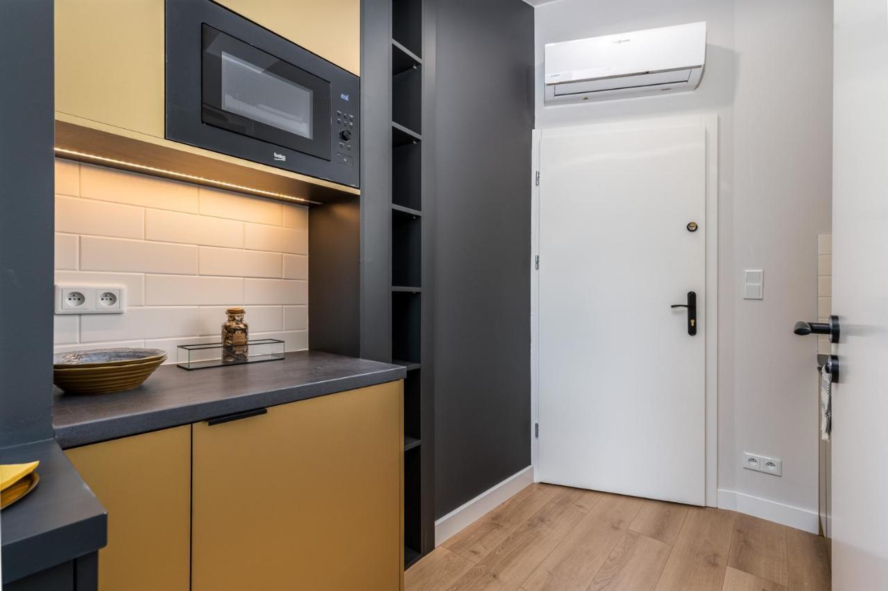 Smart Apartments - Old Town & Main Train Station - By Upstairs Красков Екстериор снимка